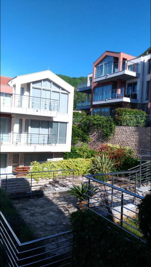 Apartments Acacia Hill Ðenovići Exterior foto